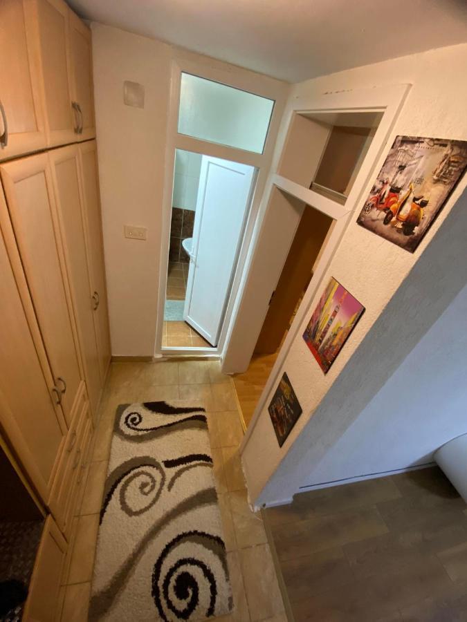 Oanaf Apartment Prishtina Priştine Dış mekan fotoğraf